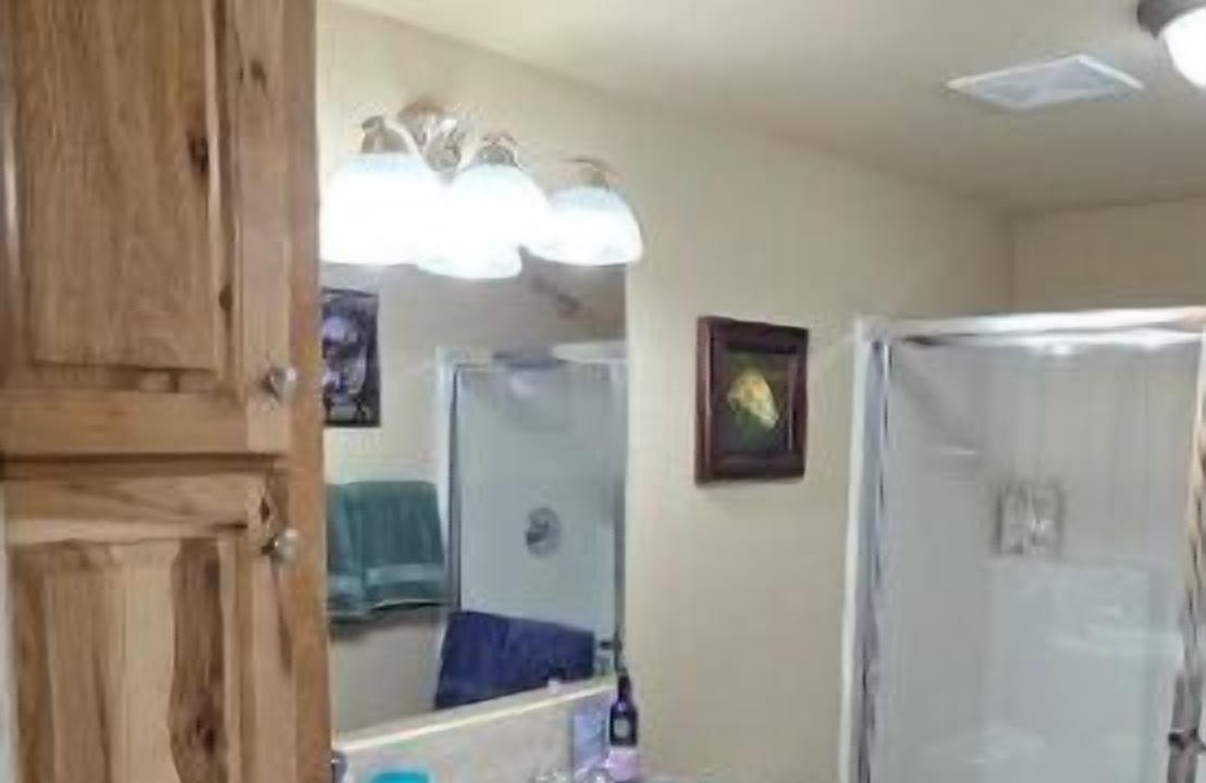 Photo of Bathroom in Nye