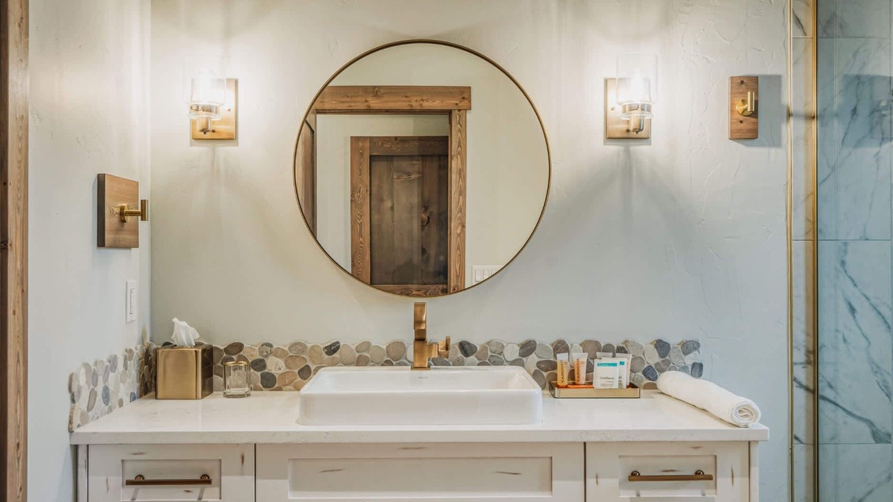 Photo of Bathroom in Eureka