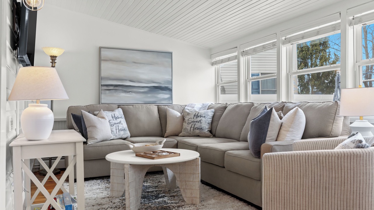 Photo of Livingroom in Lake Orion