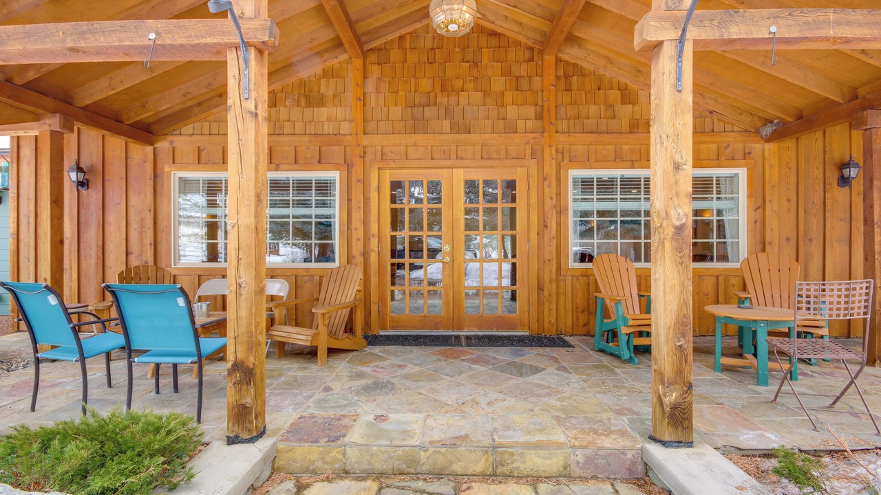 Photo of Outdoor in Emigrant