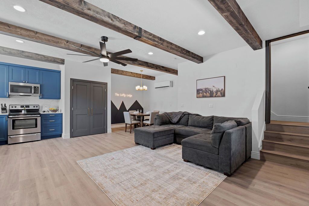 Photo of Livingroom in Taylorsville