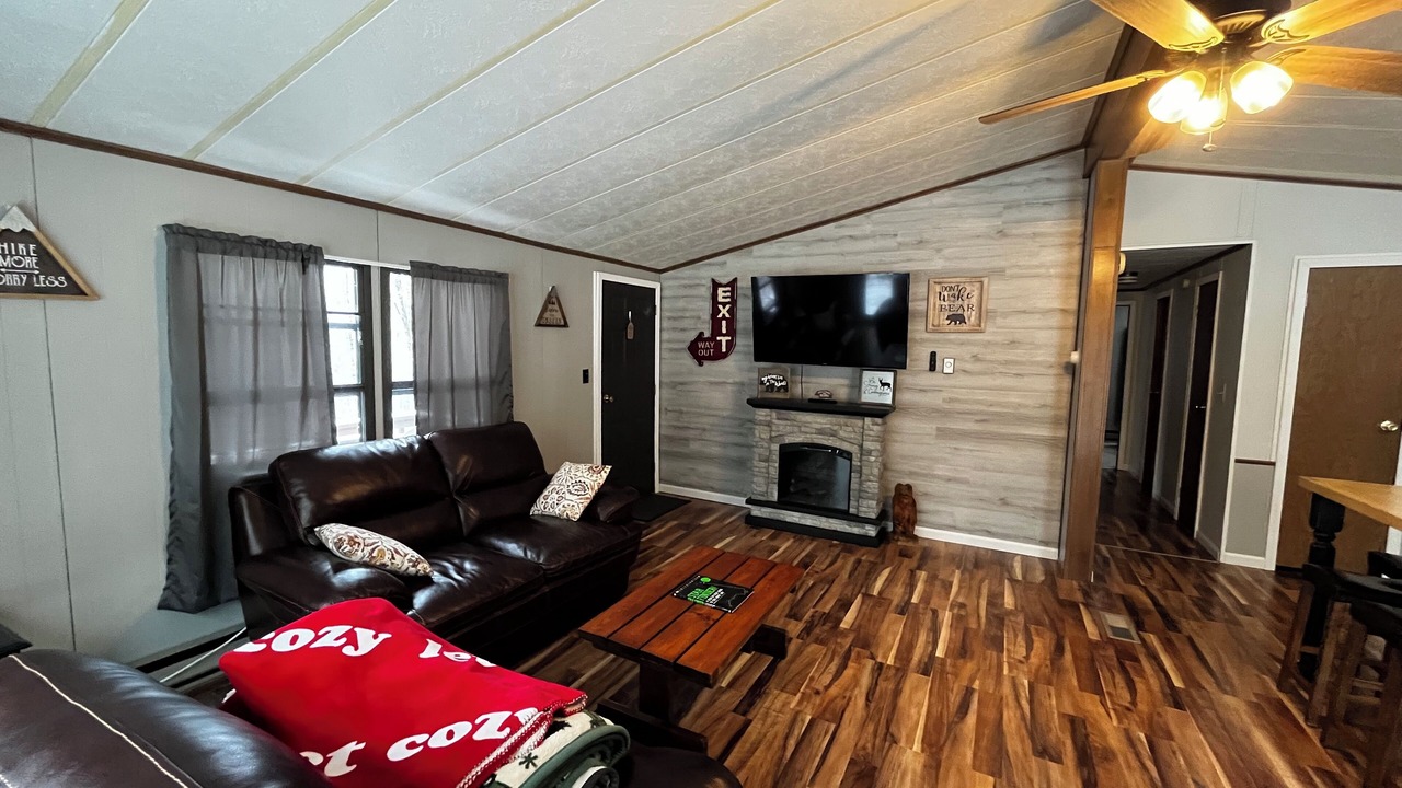 Photo of Livingroom in Coudersport