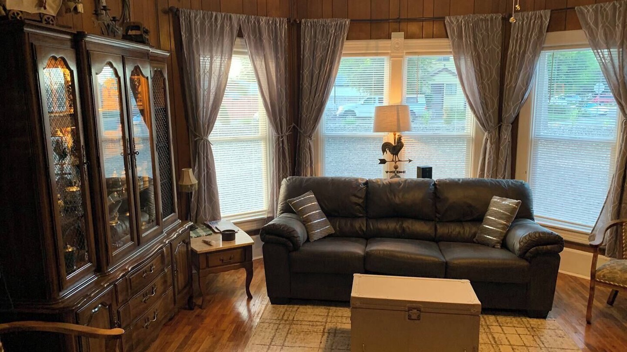 Photo of Livingroom in Vale