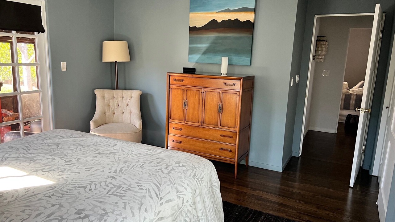 Photo of Bedroom in Mid City