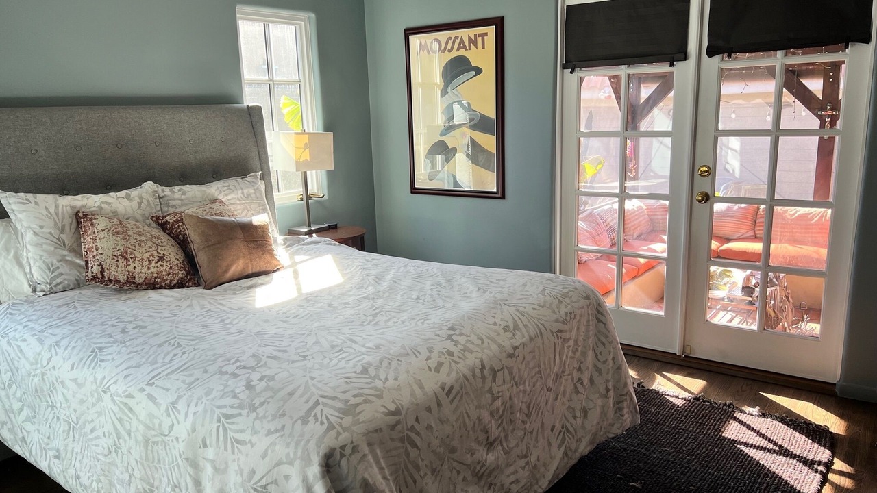Photo of Bedroom in Mid City