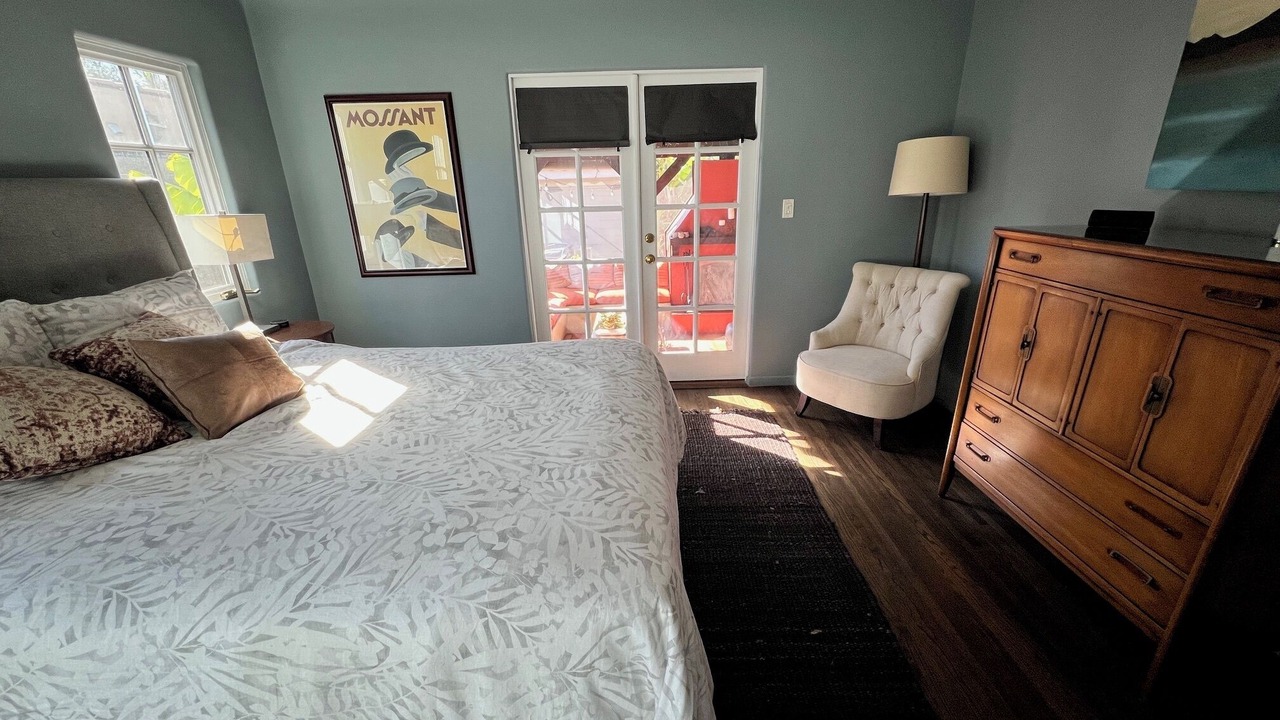 Photo of Bedroom in Mid City