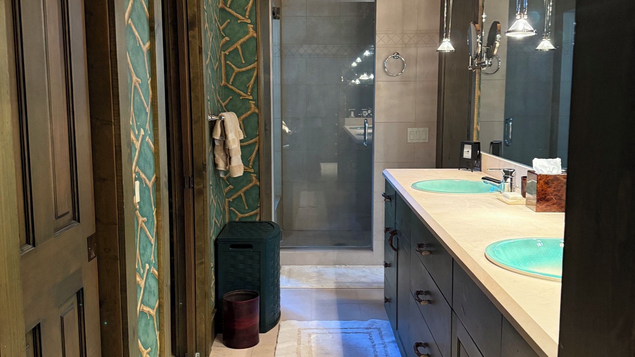 Photo of Bathroom in Teton Pines