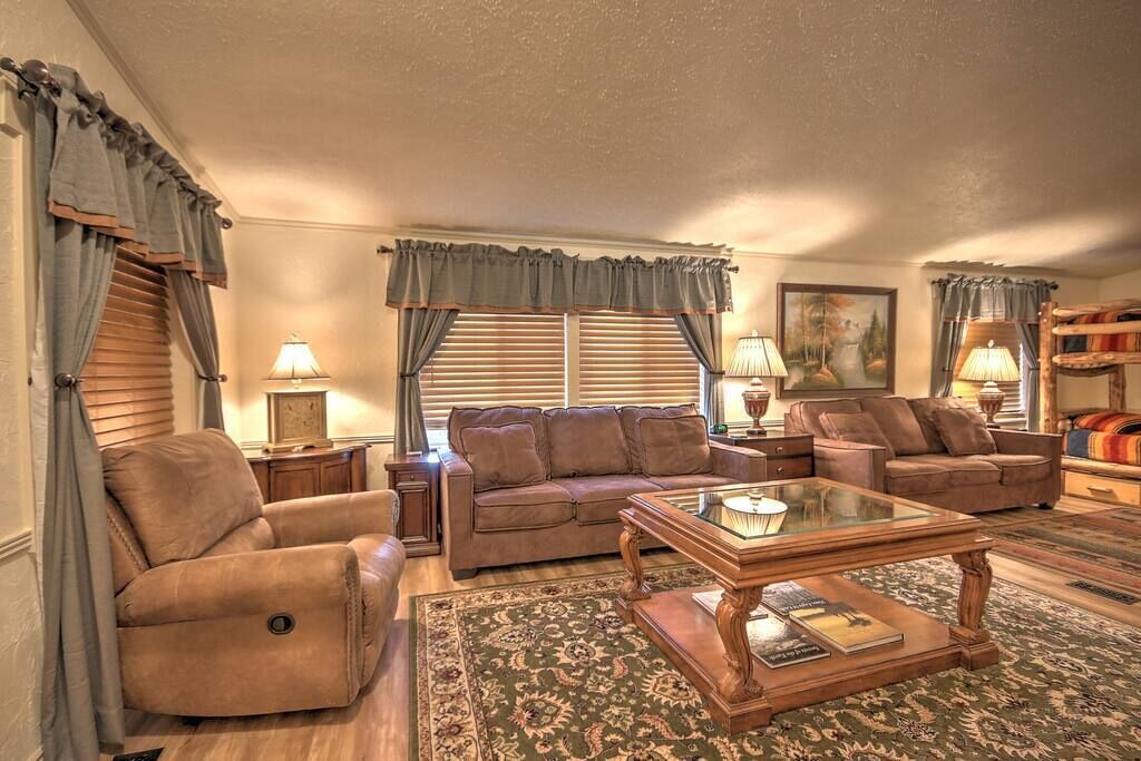 Photo of Livingroom in Gardiner