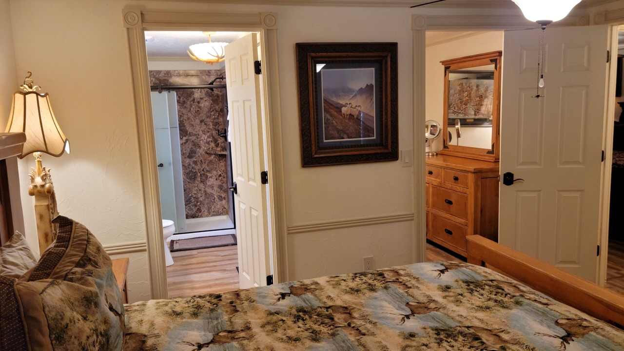 Photo of Bedroom in Gardiner