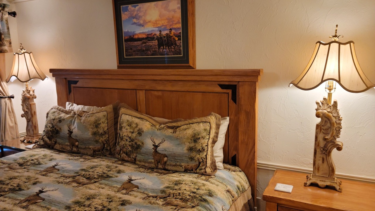 Photo of Bedroom in Gardiner