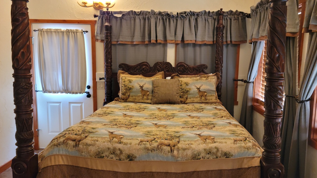 Photo of Bedroom in Gardiner