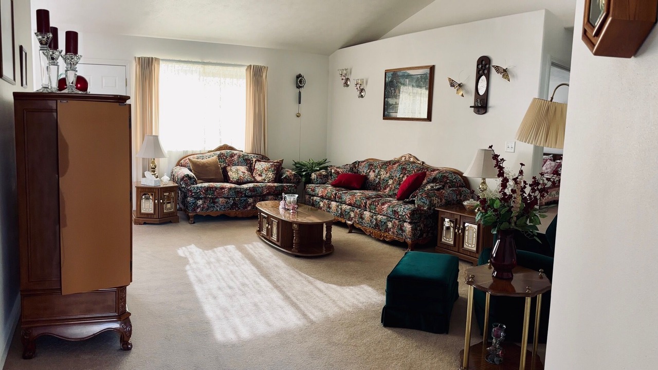 Photo of Livingroom in Deer Park