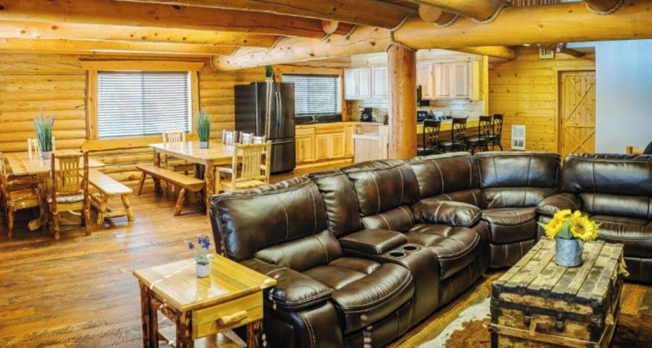 Photo of Livingroom in Last Chance