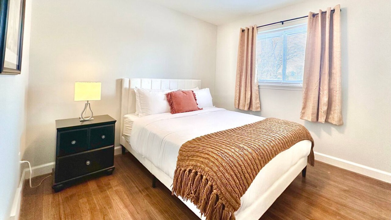 Photo of Bedroom in Sterling Heights