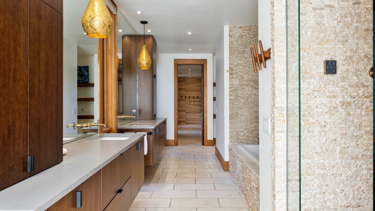 Photo of Bathroom in Indian Trails