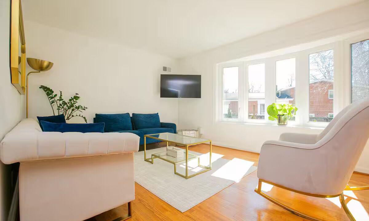 Photo of Livingroom in White Oak