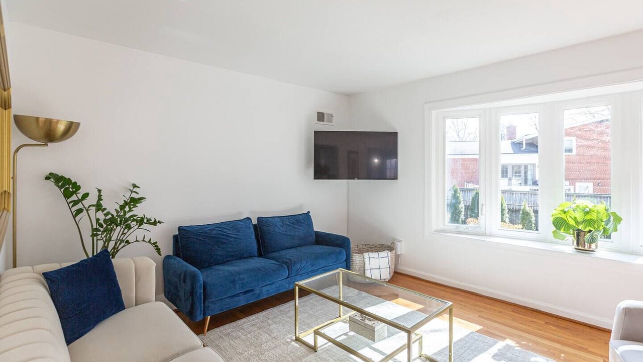 Photo of Livingroom in White Oak