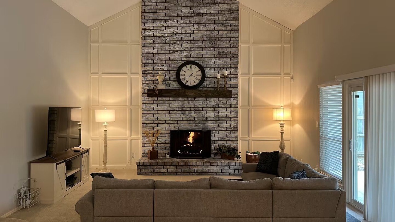Photo of Livingroom in South Tulsa