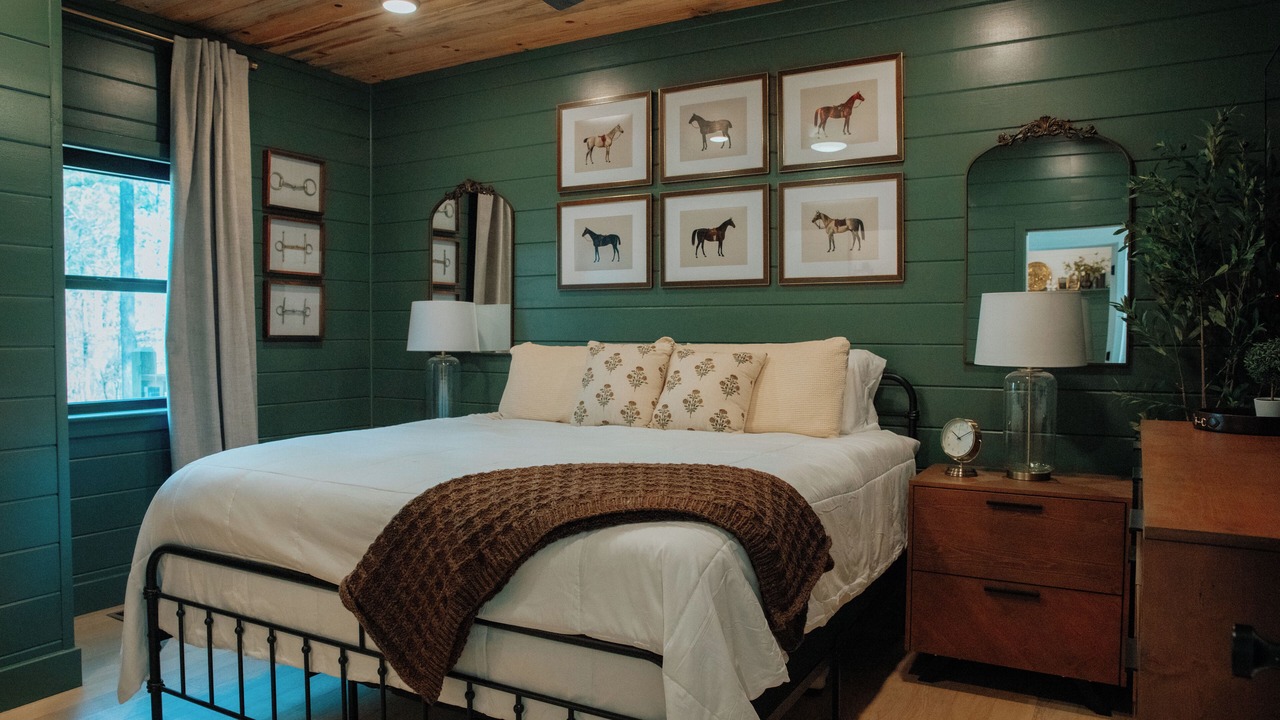 Photo of Bedroom in Hochatown