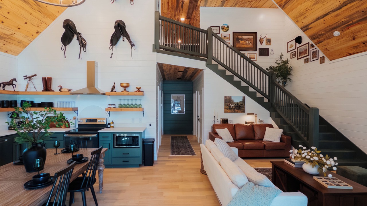 Photo of Livingroom in Hochatown