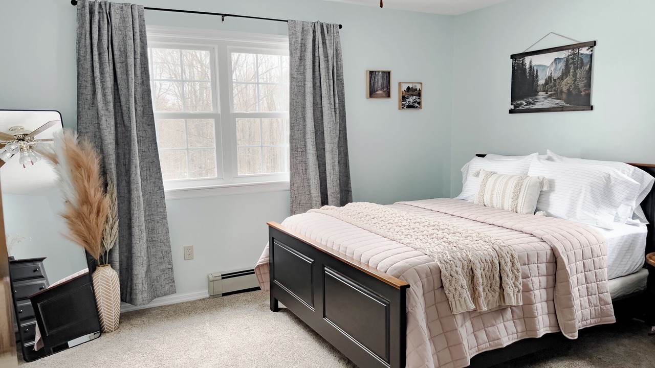 Photo of Bedroom in Fallentimber