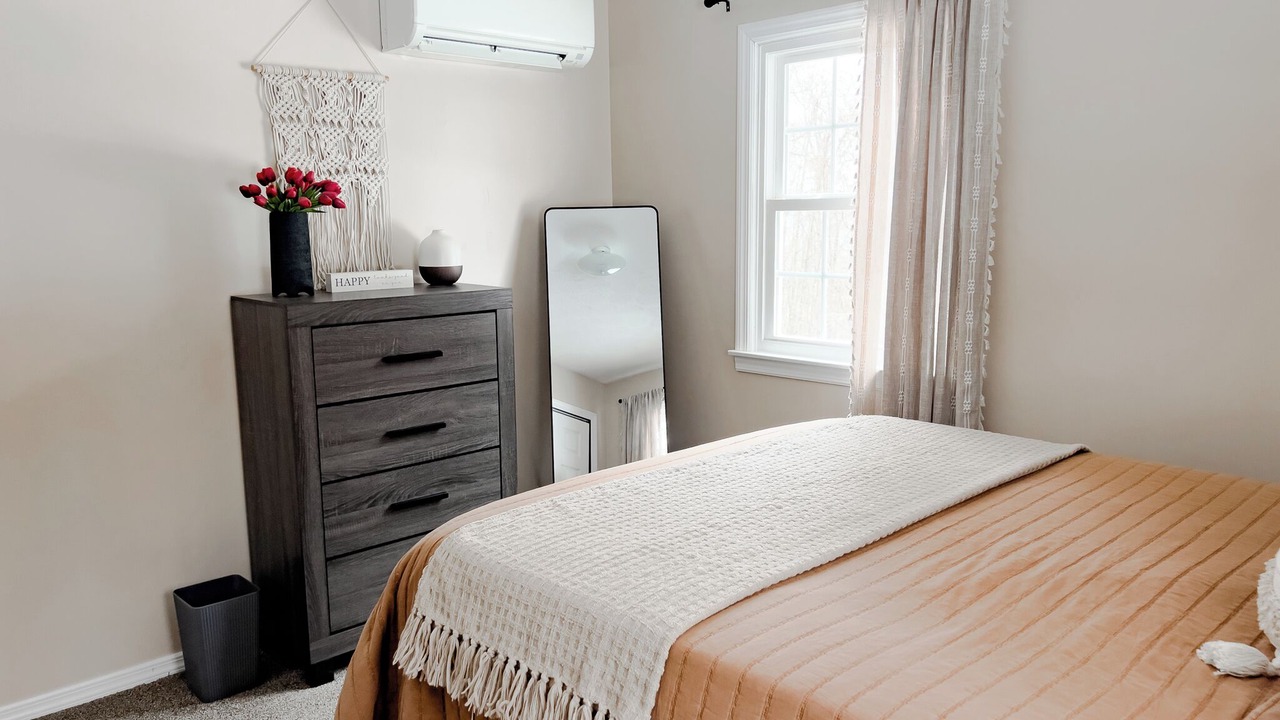 Photo of Bedroom in Fallentimber