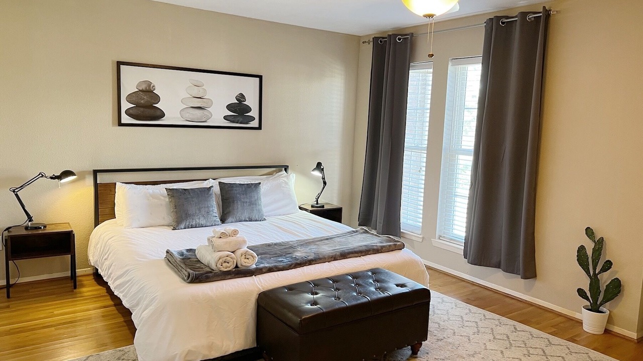 Photo of Bedroom in Nassau Bay