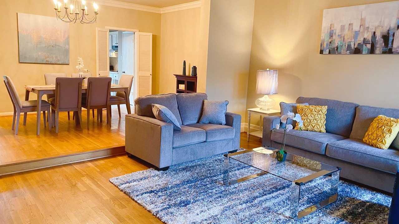 Photo of Livingroom in Nassau Bay