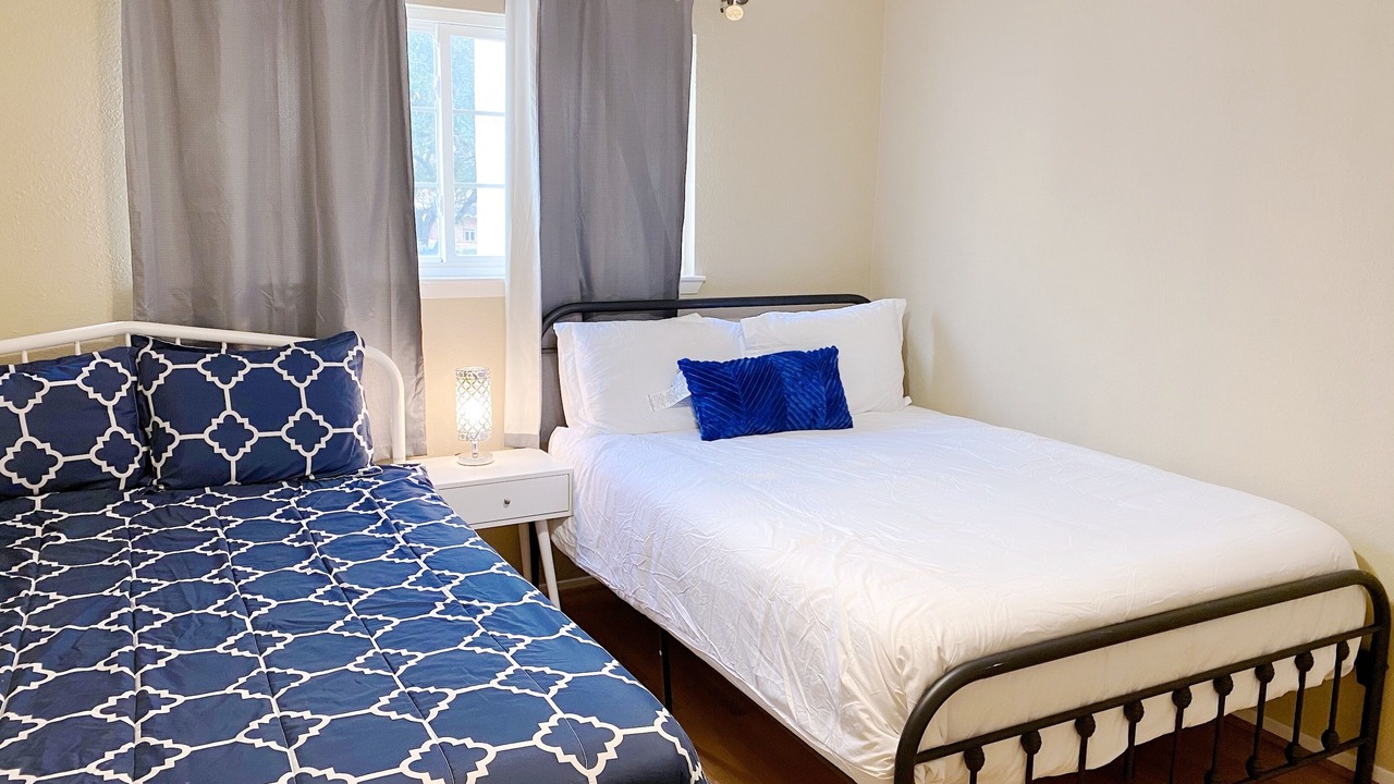 Photo of Bedroom in Nassau Bay