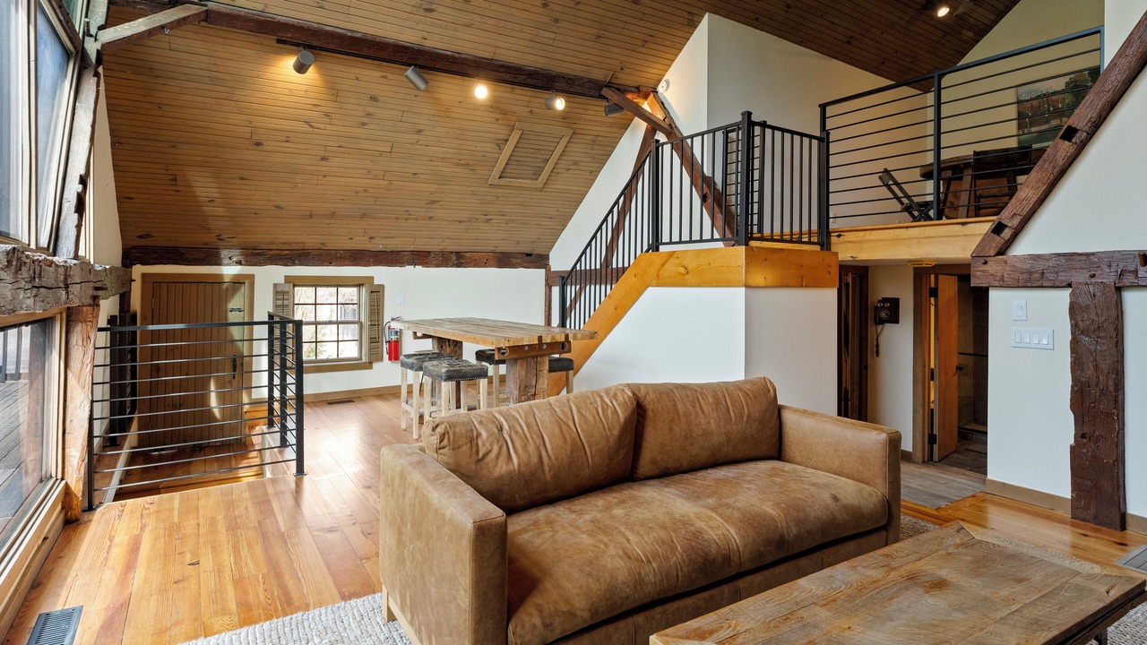 Photo of Livingroom in Lancaster