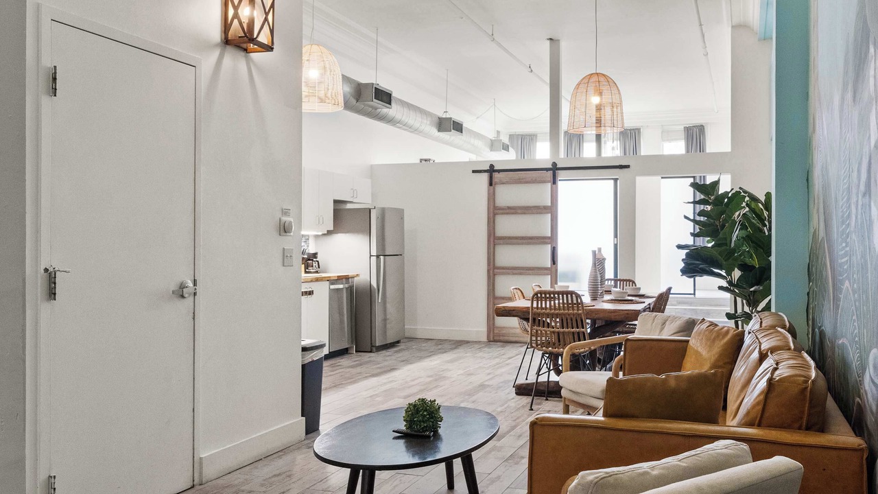 Photo of Livingroom in Civic Core