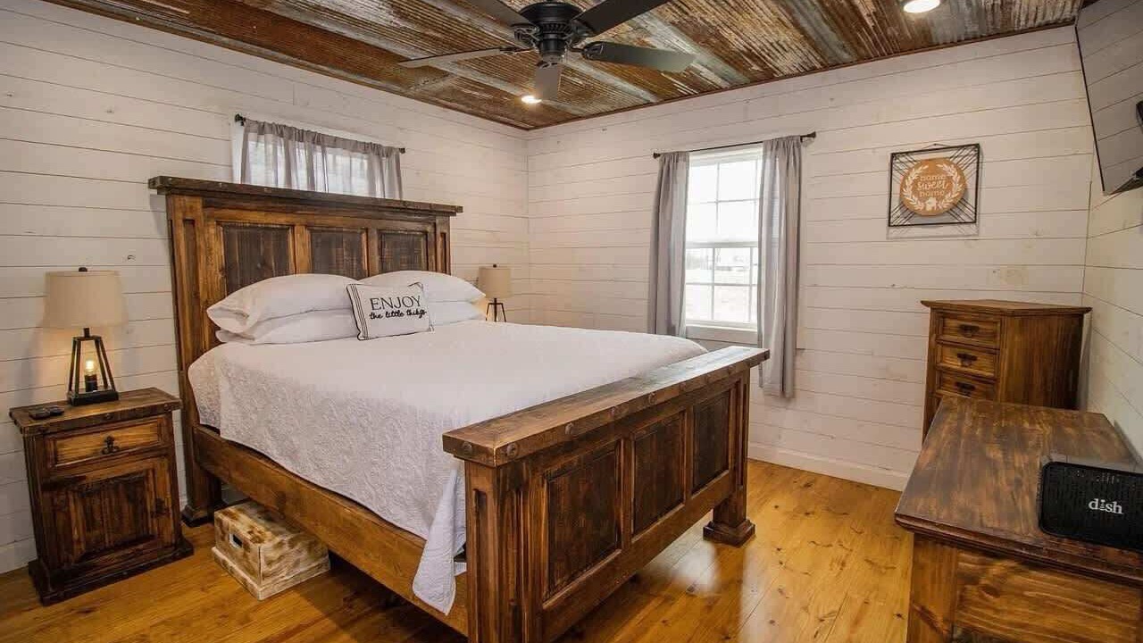 Photo of Bedroom in Compton
