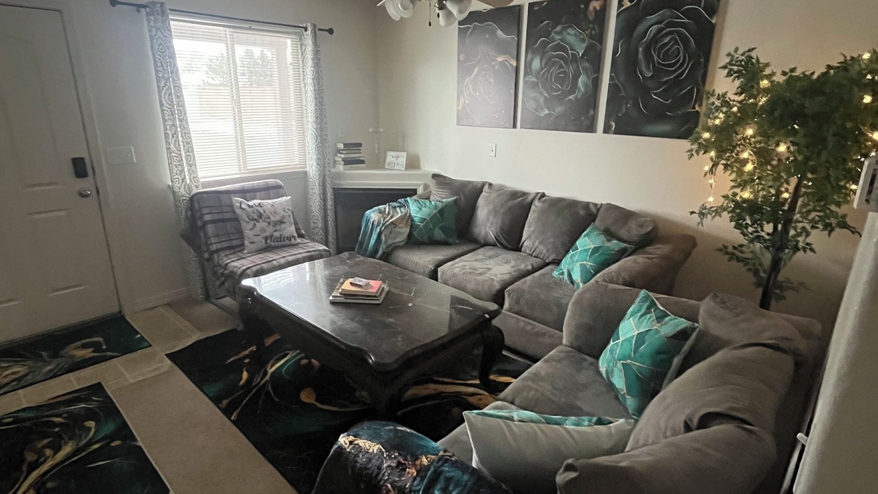 Photo of Livingroom in Idaho Falls