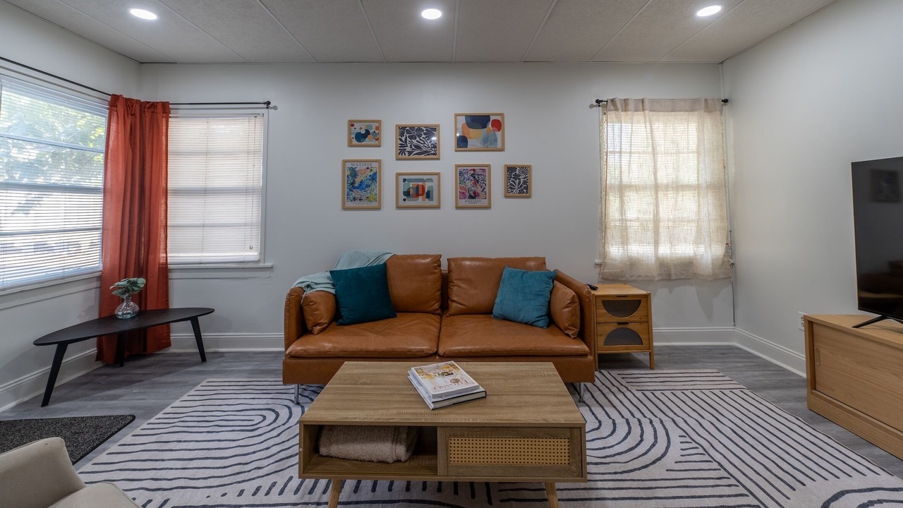 Photo of Bedroom in Central Gardens