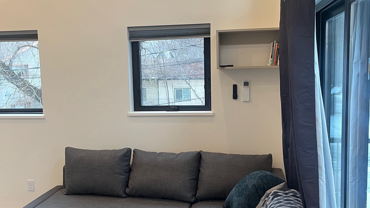 Photo of Livingroom in Riverfront