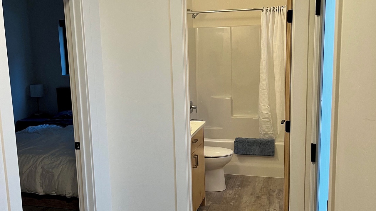 Photo of Bedroom in Riverfront