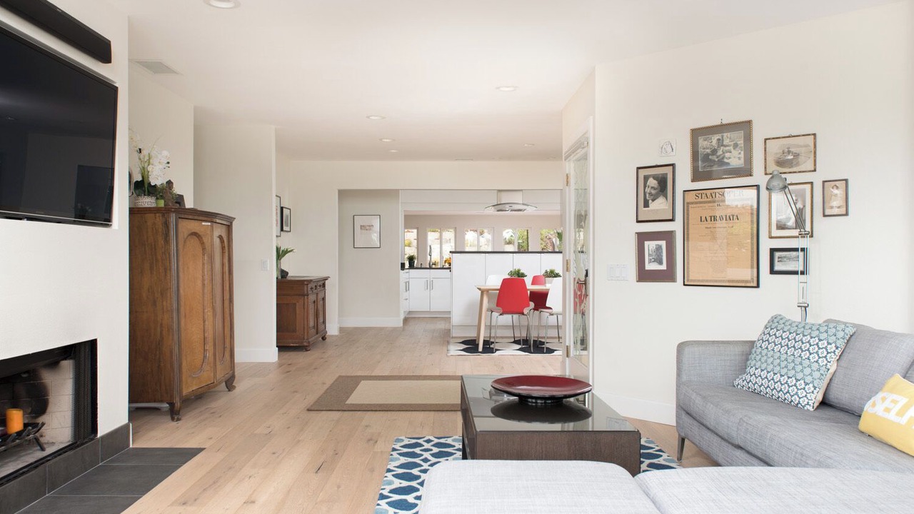 Photo of Livingroom in La Jolla Mesa