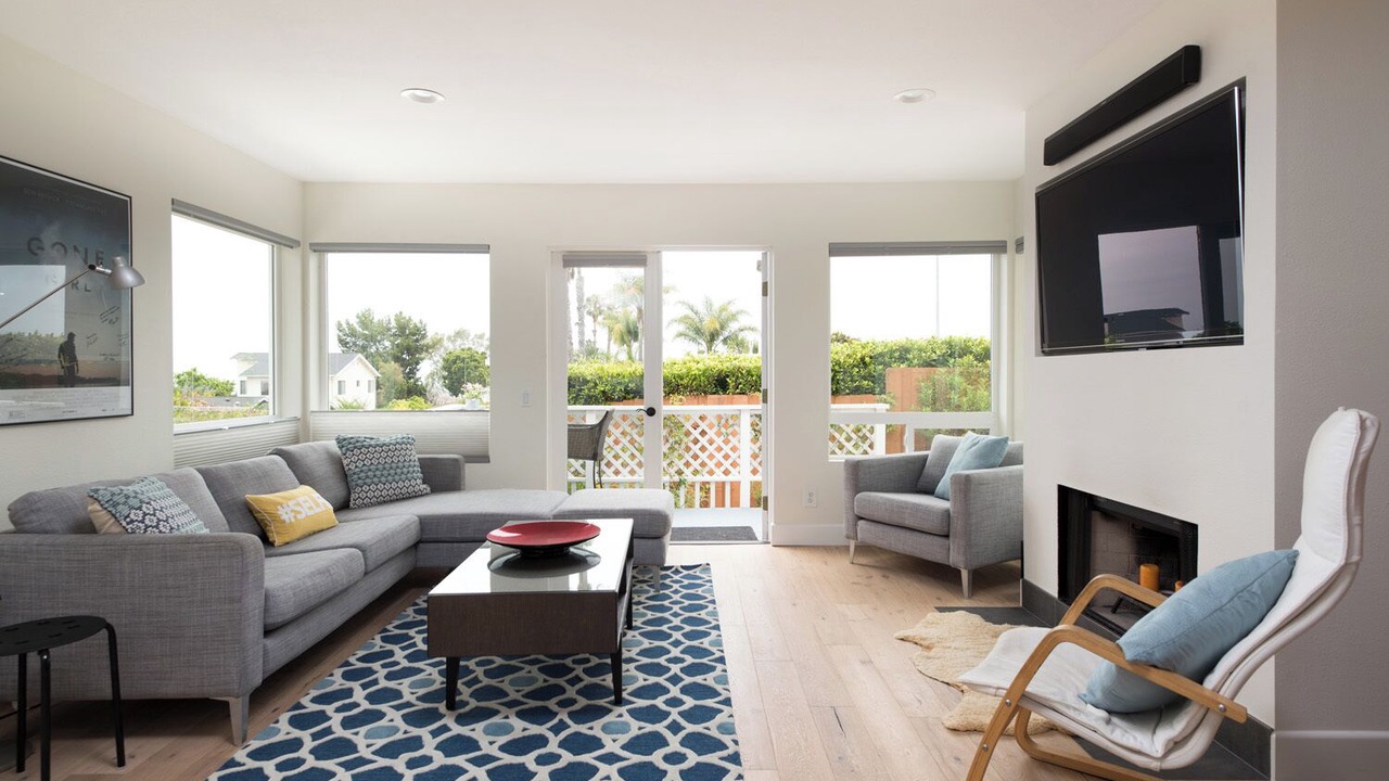 Photo of Livingroom in La Jolla Mesa