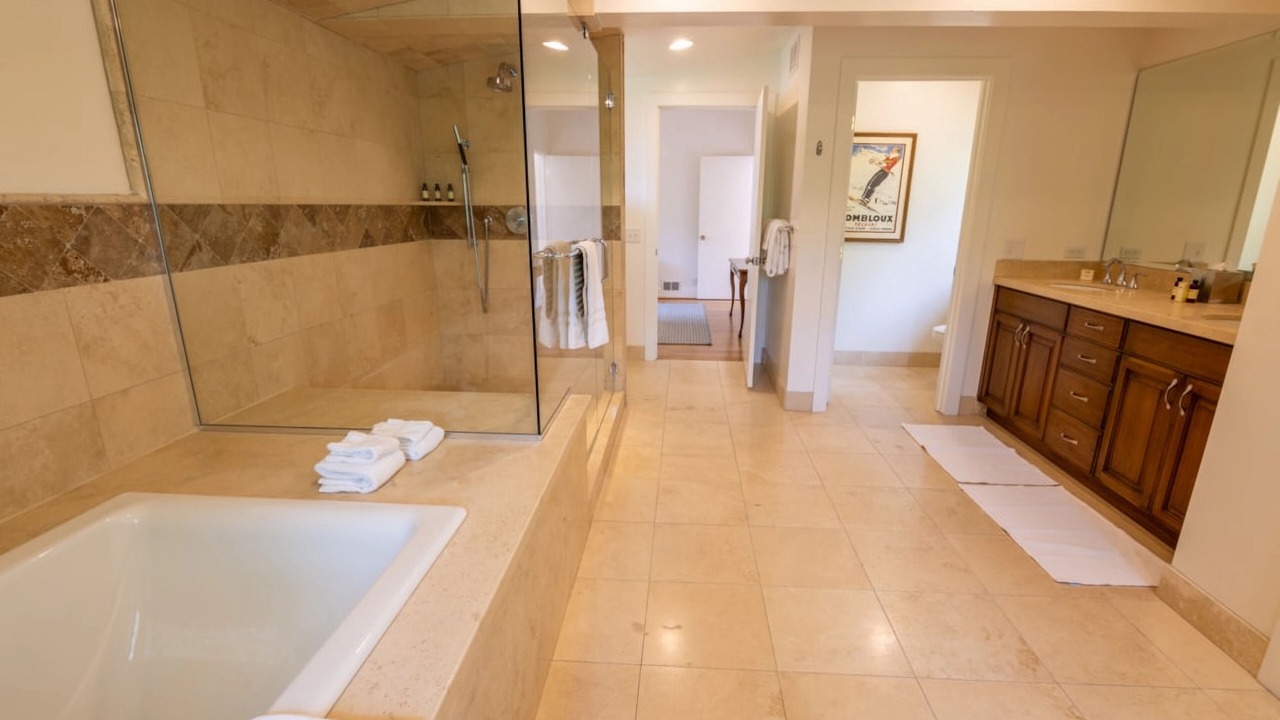 Photo of Bathroom in Elkhorn