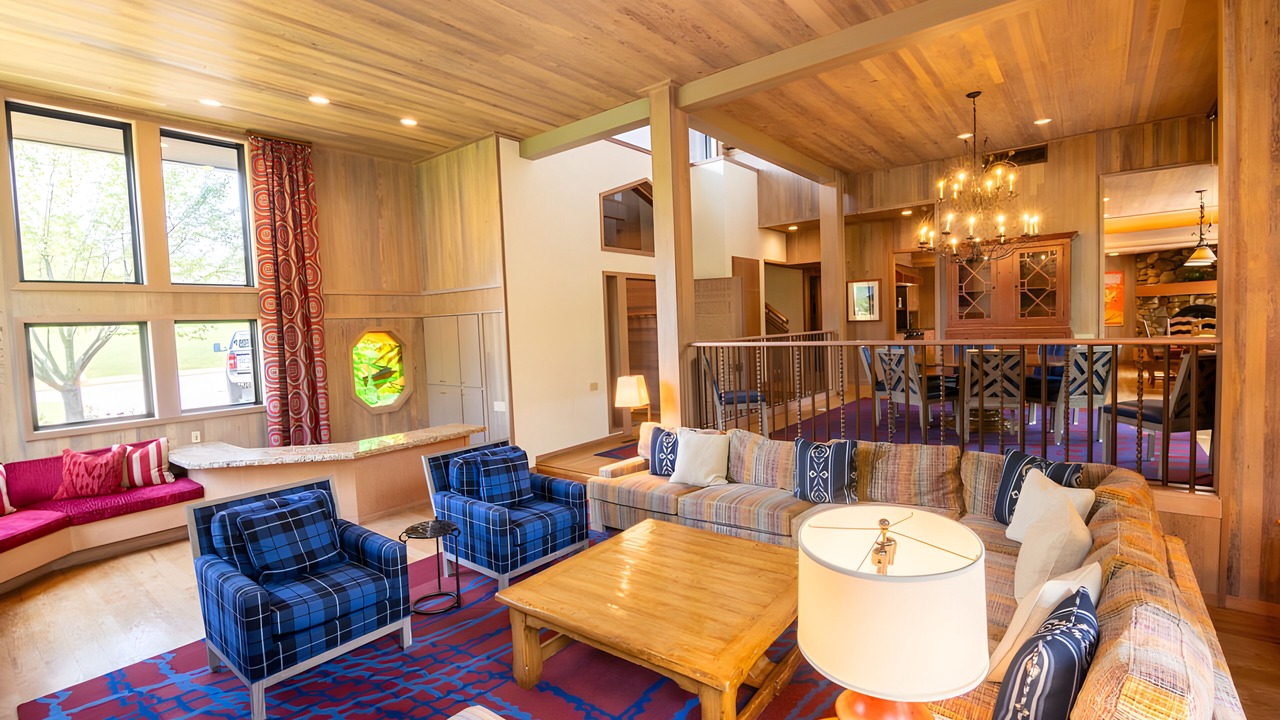 Photo of Livingroom in Elkhorn