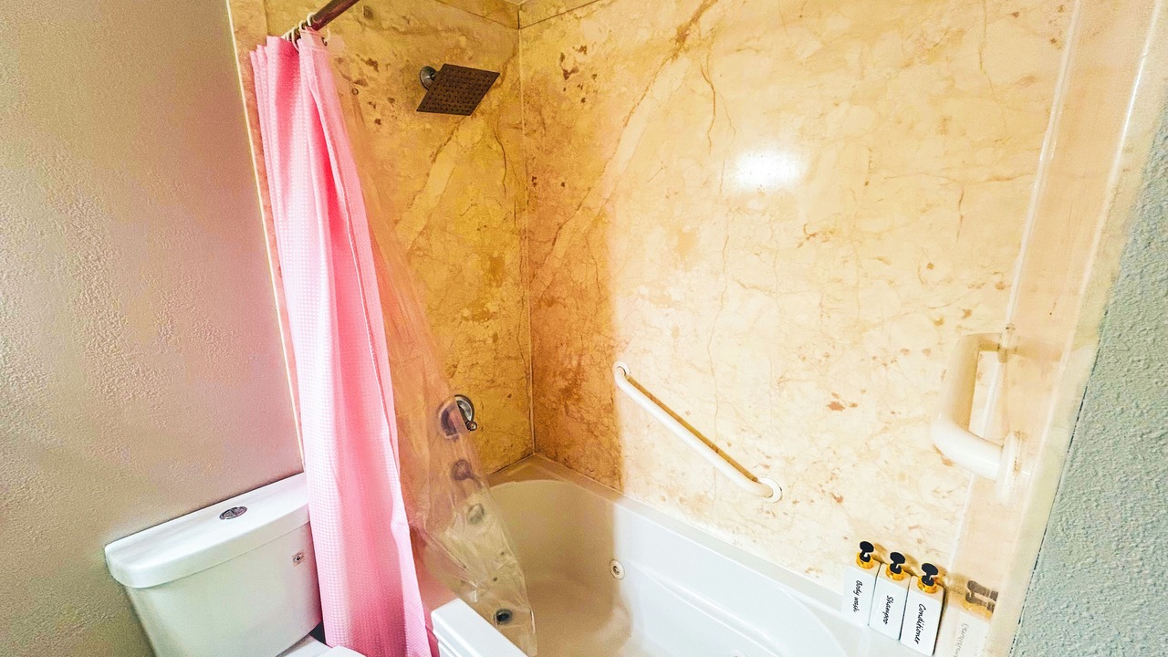 Photo of Bathroom in Irwin