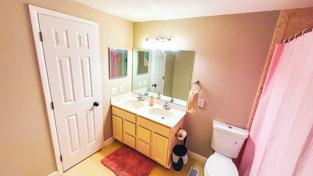 Photo of Bathroom in Irwin