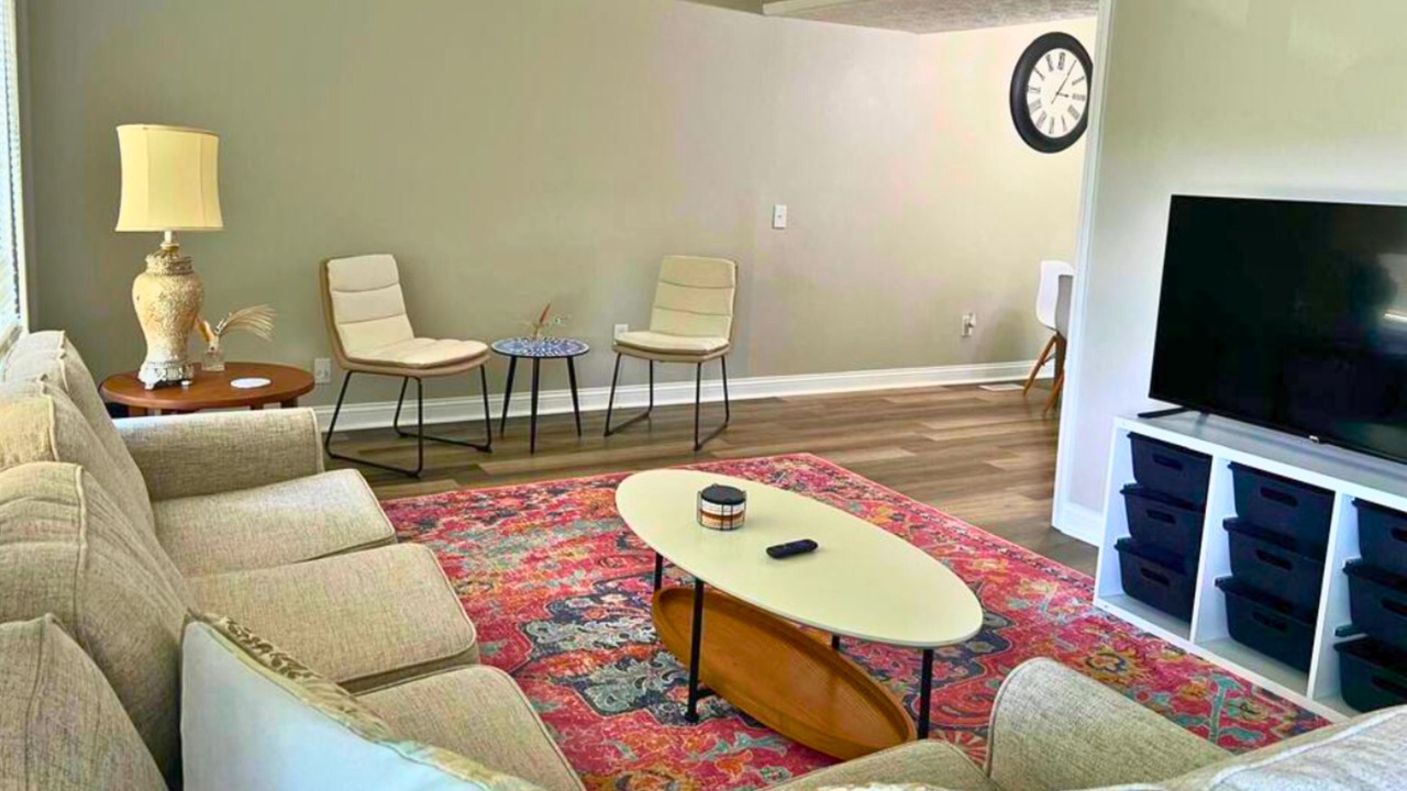 Photo of Livingroom in Irwin