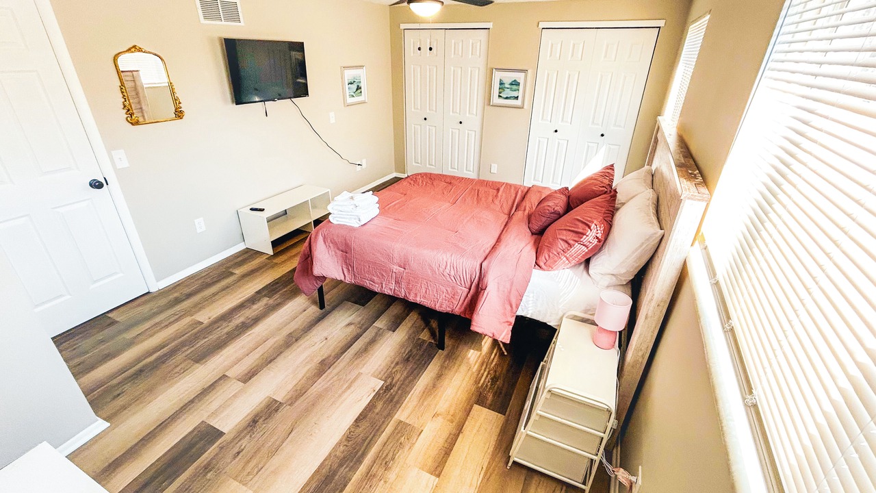 Photo of Bedroom in Irwin