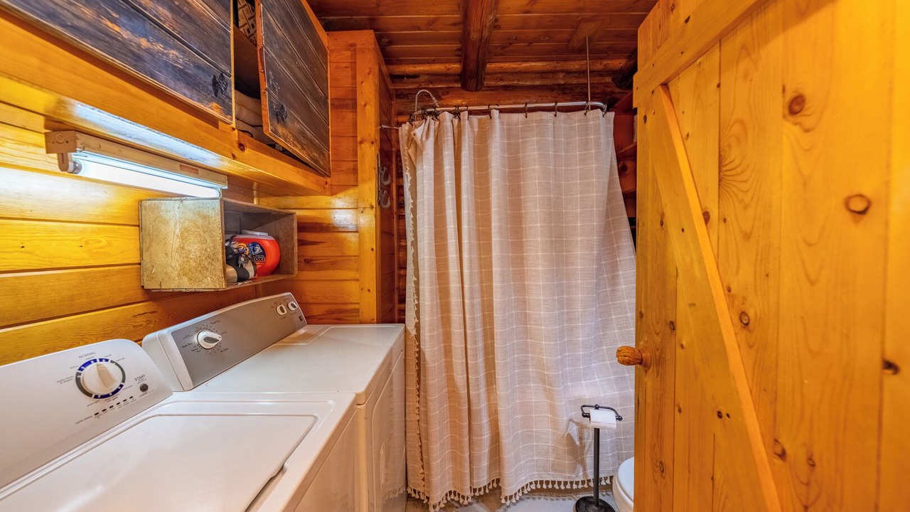 Photo of Bathroom in Troy