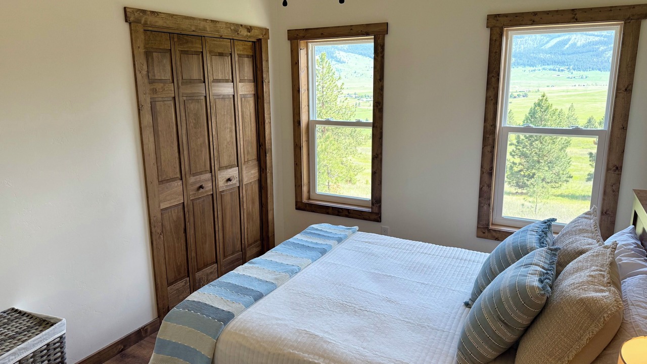 Photo of Bedroom in Big Arm