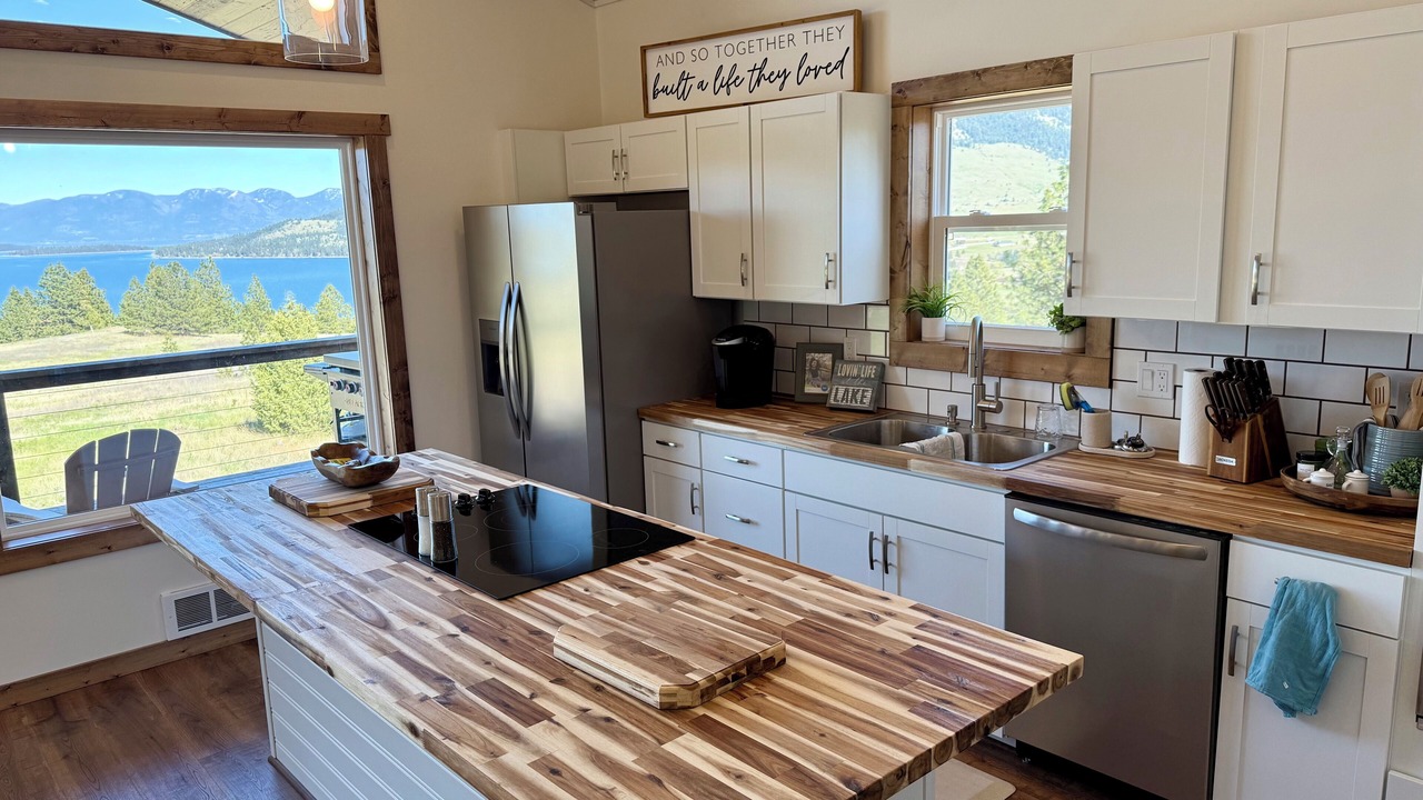 Photo of Kitchen in Big Arm