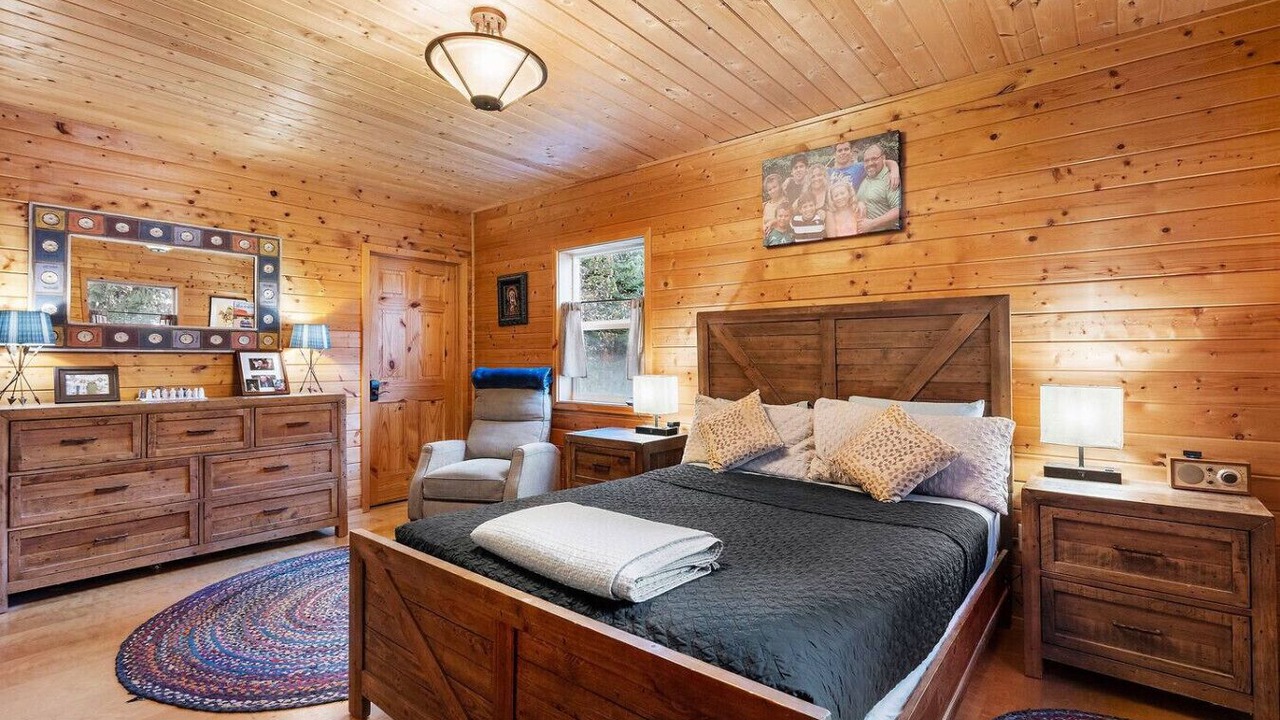 Photo of Bedroom in Sagle