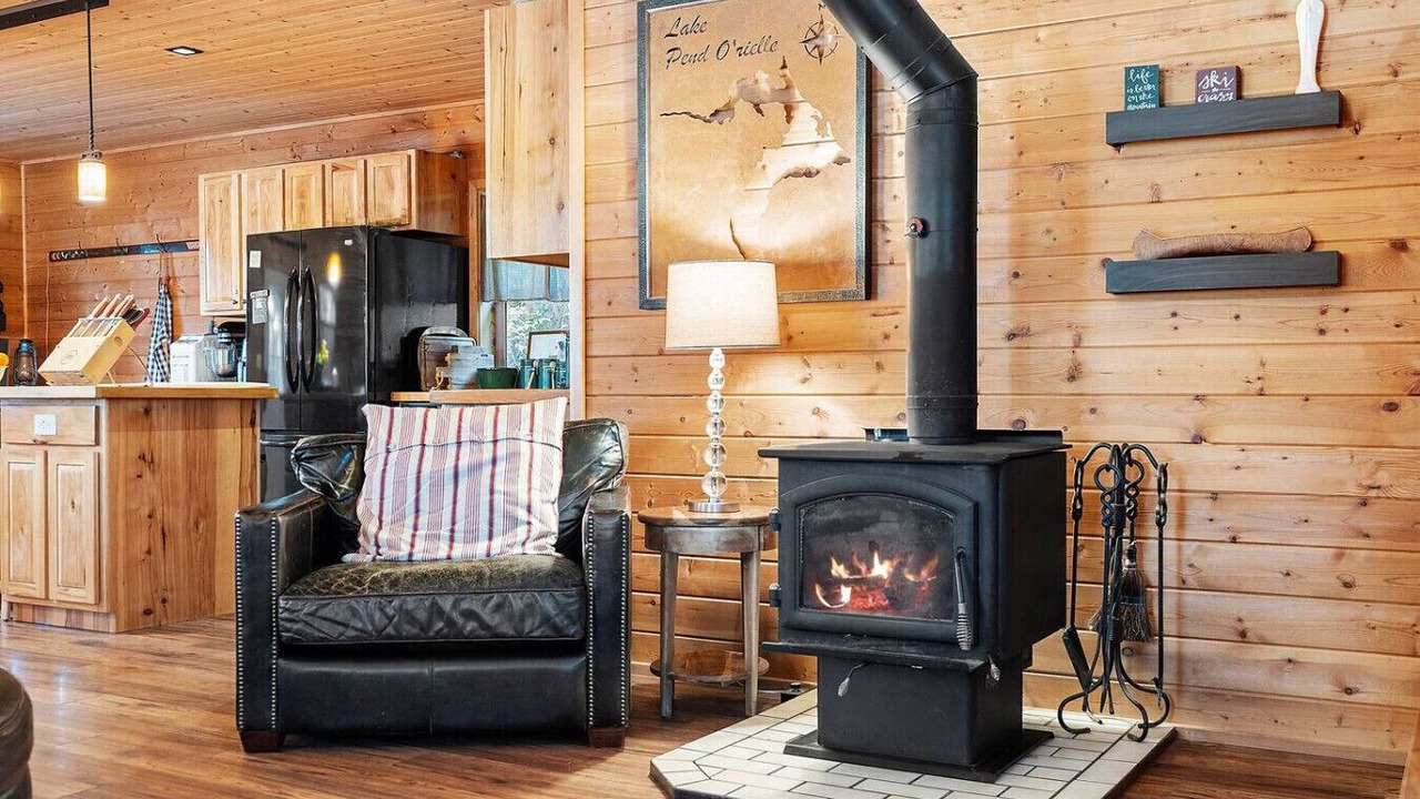 Photo of Livingroom in Sagle