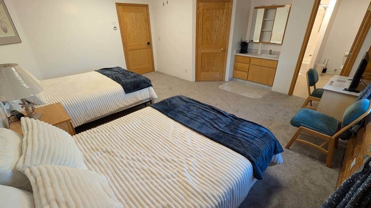 Photo of Bedroom in Hot Springs